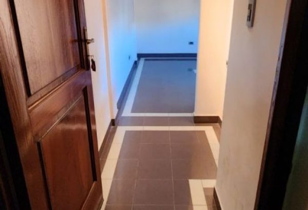 1ef1c26cf52627028bae090ae09f8099