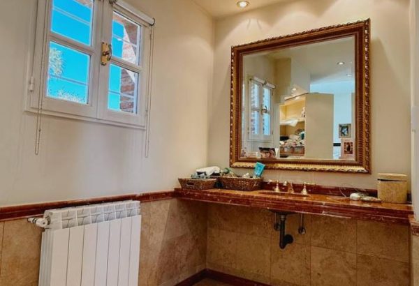 photo_2025-10-08_14-23-03