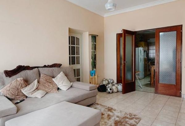 photo_5030852046466690598_y