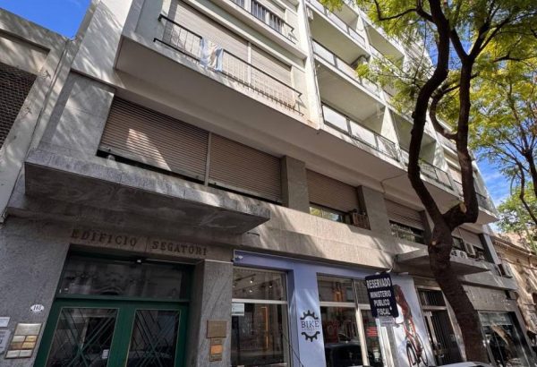 photo_5143120743532442435_y