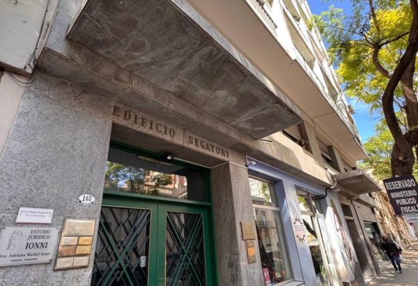 photo_5143120743532442437_y