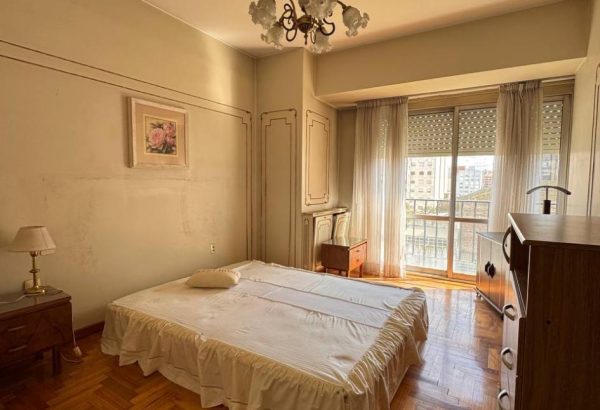 photo_5143120743532442447_y