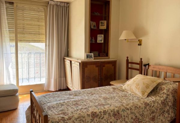 photo_5143120743532442450_y