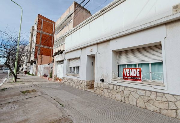 photo_5174867934898663138_y